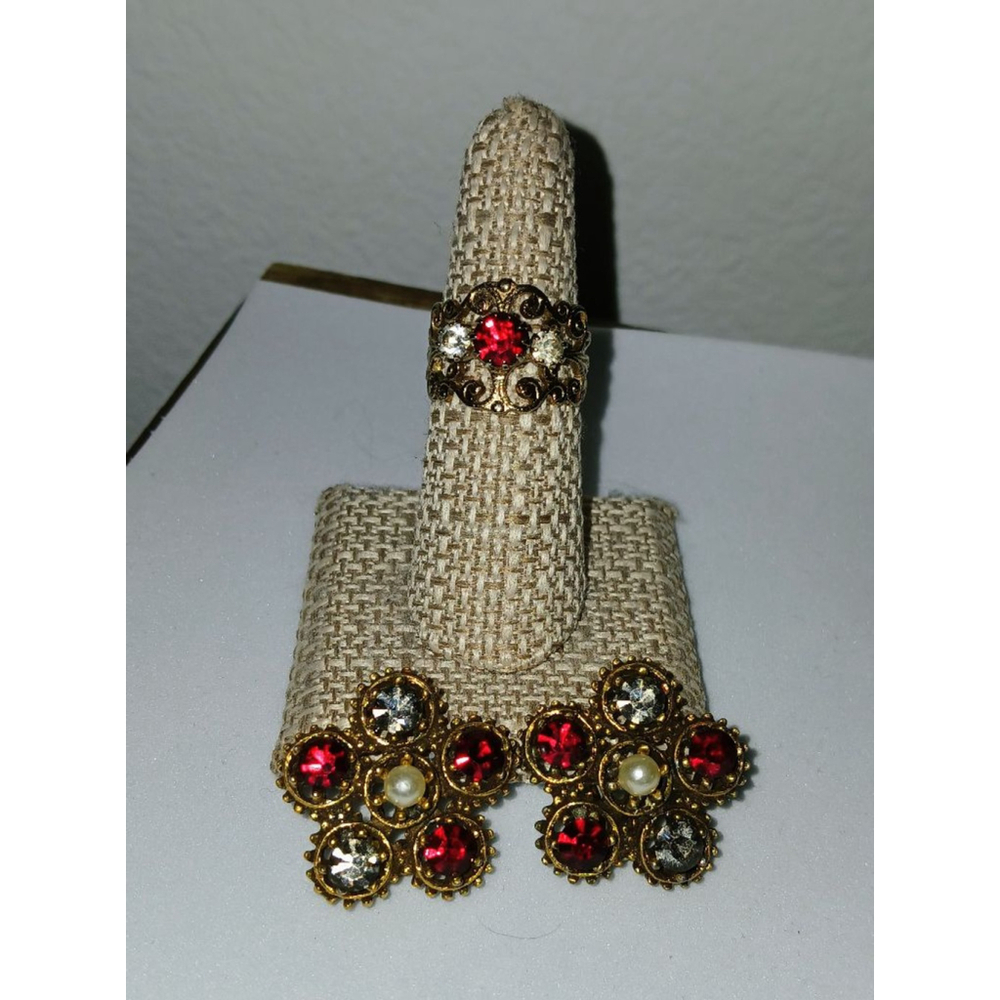 Vintage Adjustable Ring & Button Flower Shape Clip On Gold Intricate Earrings